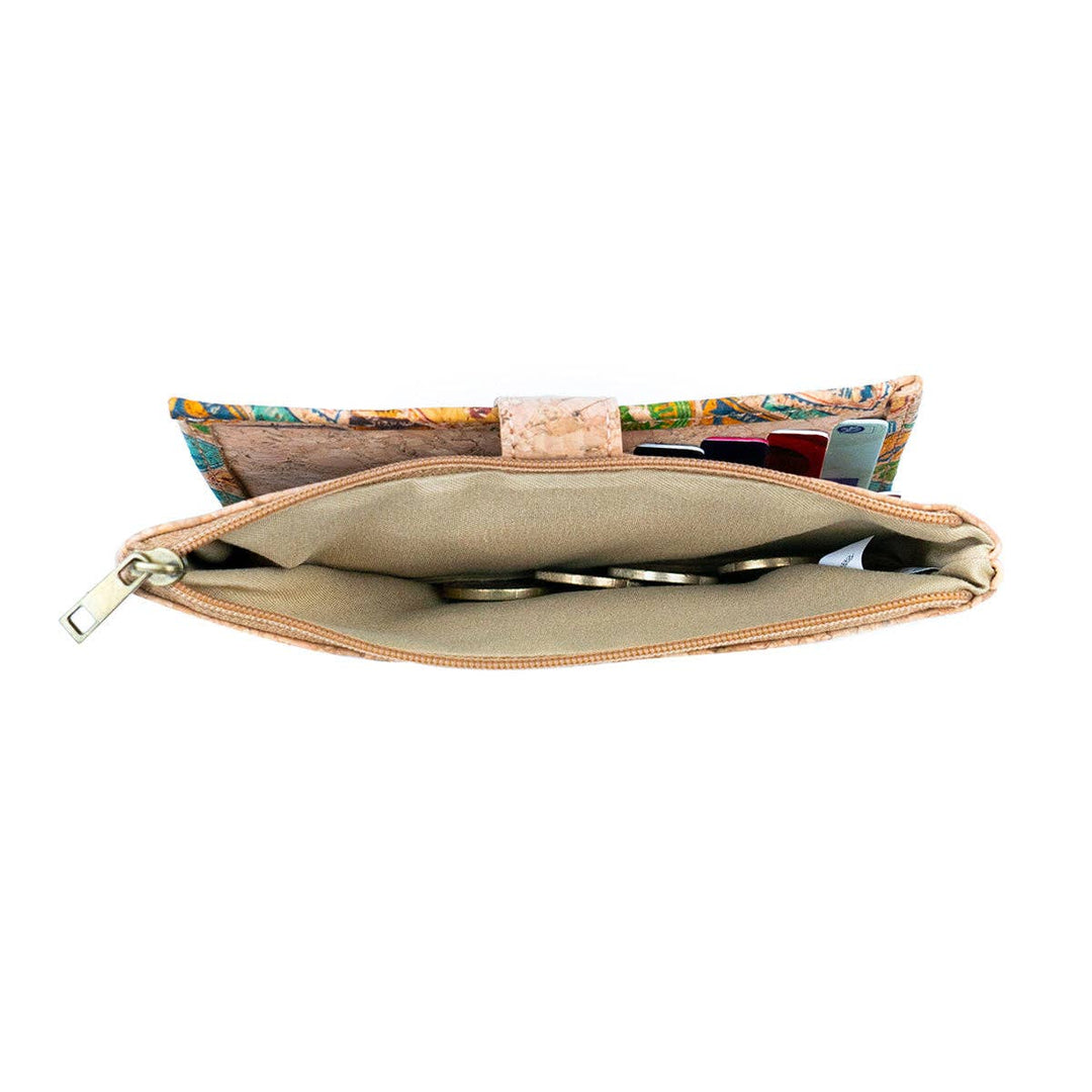 Womens cork purse with zipped internal pocket and card holders.