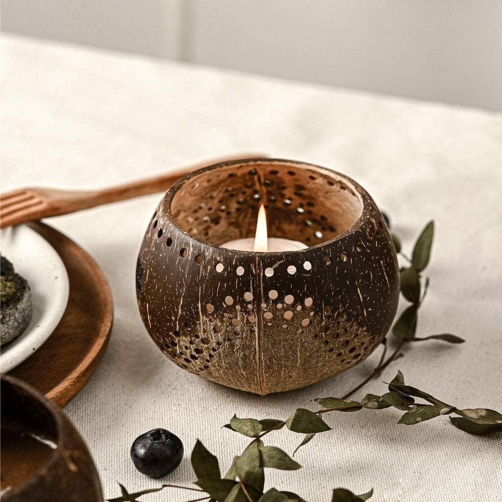 Jungle culture natural tea light holder set.