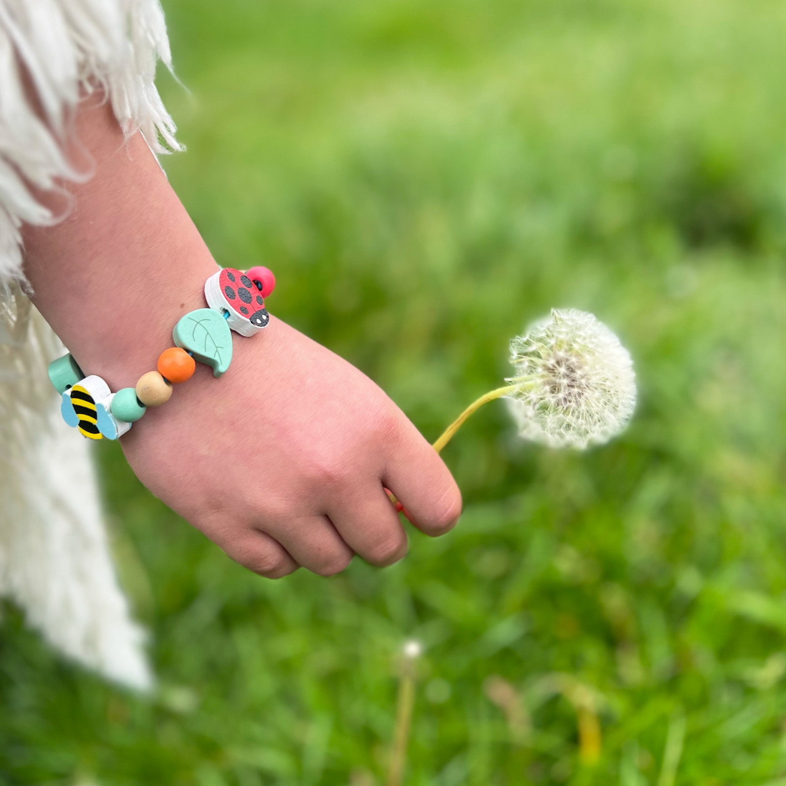 Minibeast Bracelet Kit Gift Tin - Eco Baby Box