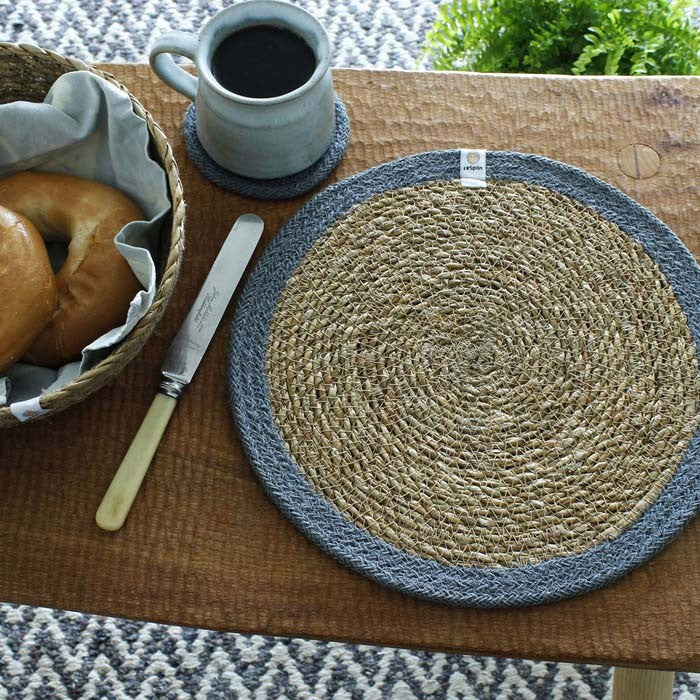Respiin Natural Grey Seagrass & Jute Tablemat