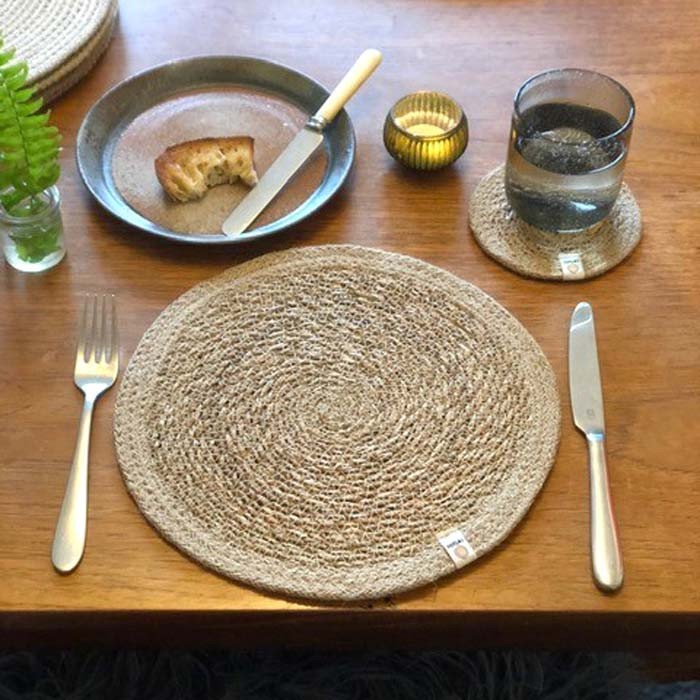 Respiin Natural Seagrass & jute table mat