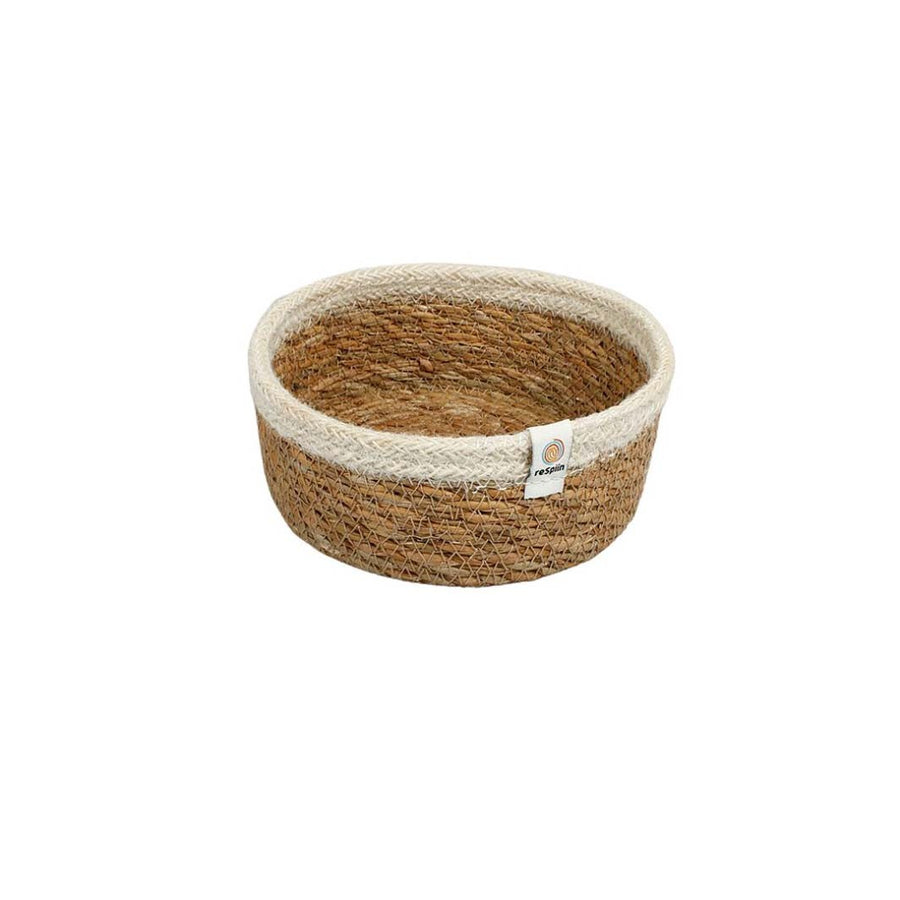 Seagrass & Jute Small Shallow Basket – Natural/White.