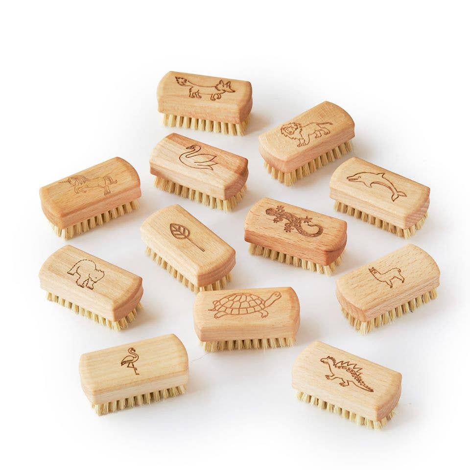 Small Natural Vegan Nail Brush (FSC 100%)