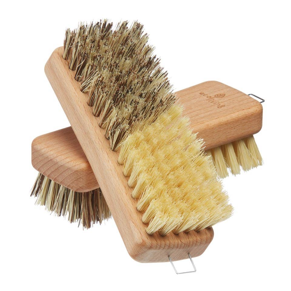 A wooden vegetable brush with natural bristles and a flat base, made from FSC certified beech wood.