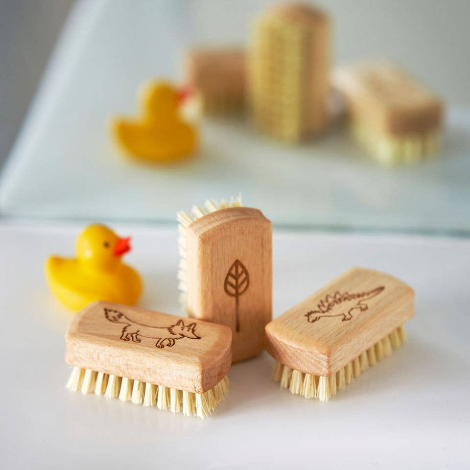 Small Natural Vegan Nail Brush (FSC 100%)