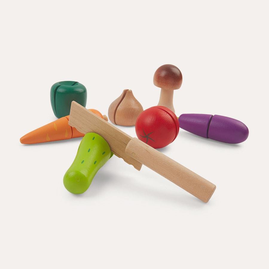 Children's Wooden cutting vegetable role play toy from classic world.